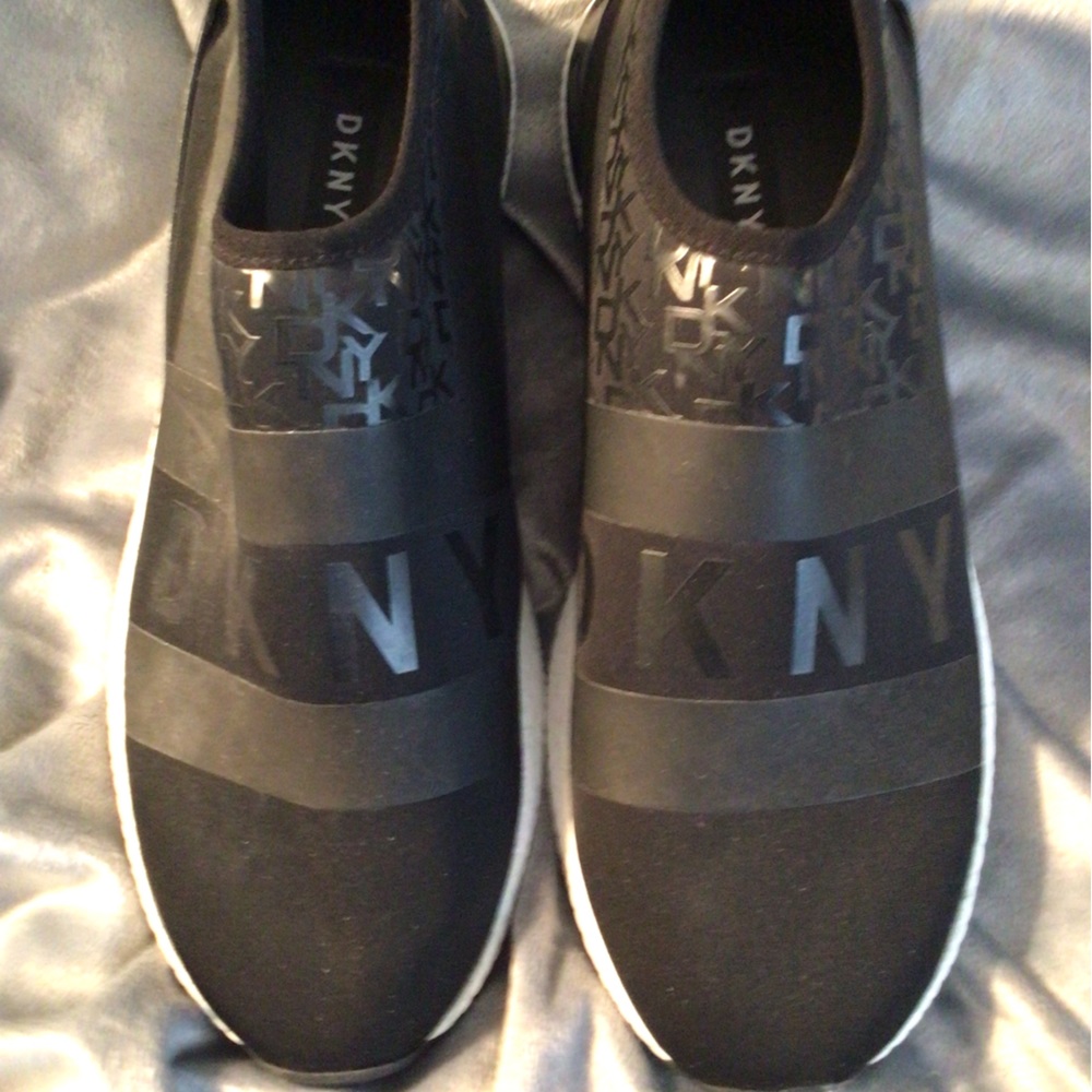 Slip on sneakers